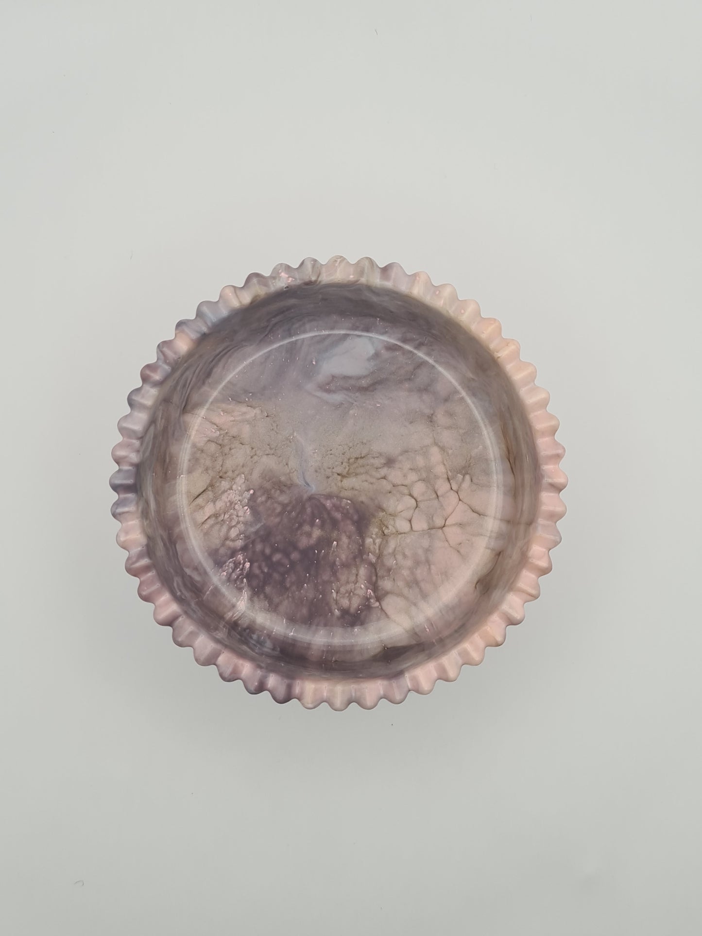Petit pot cannelé en resine rose violet et beige